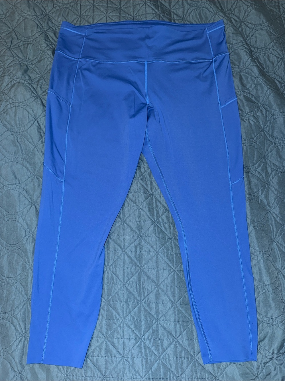 lululemon athletica Royal Blue Cropped Leggings